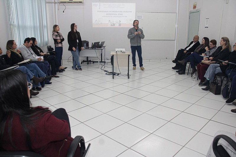 Secretaria de Saúde inicia capacitação de lideranças para aprimorar atendimento nas unidades