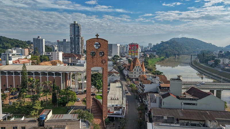 Eventos impactam o trânsito durante o fim de semana em Blumenau