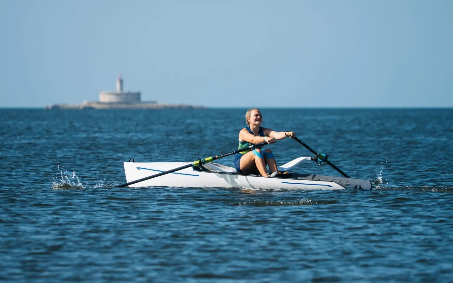 Atleta de Blumenau é convocada para Mundial de Remo de Praia na China