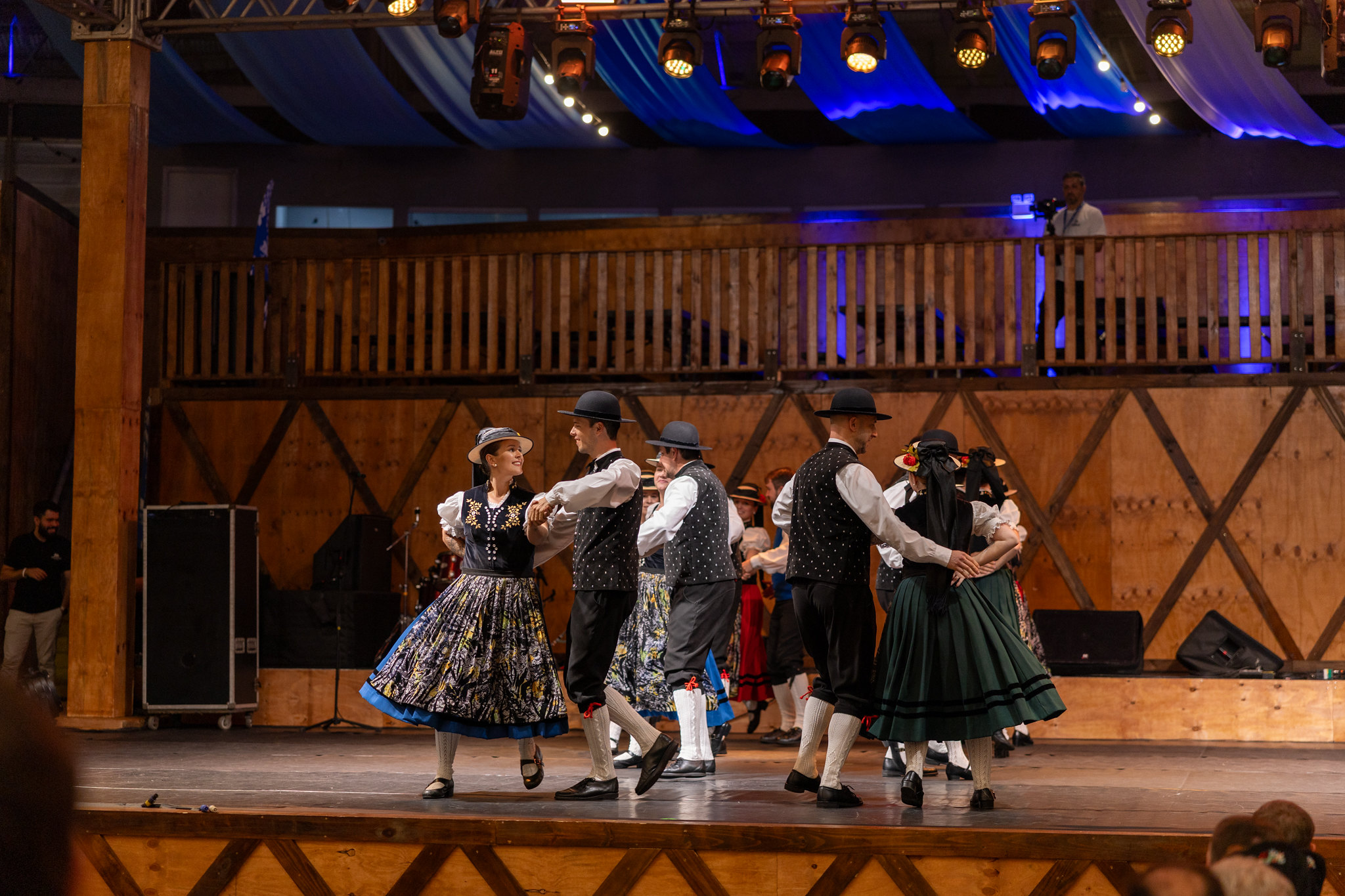 Festival de Danças Germânicas entra na última semana de disputas na Oktoberfest Blumenau