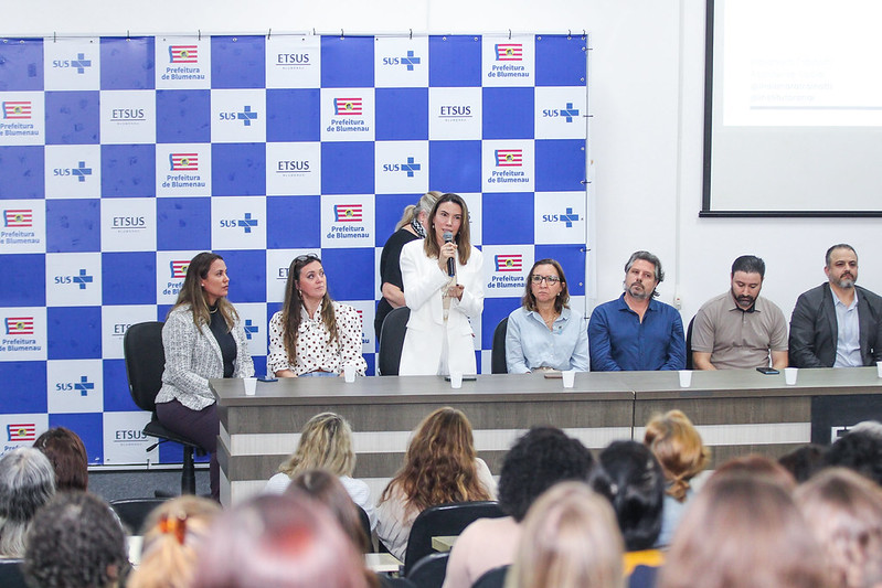 Blumenau capacita rede de proteção de crianças e adolescentes