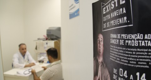 AGs fazem campanha de prevenção ao câncer de próstata