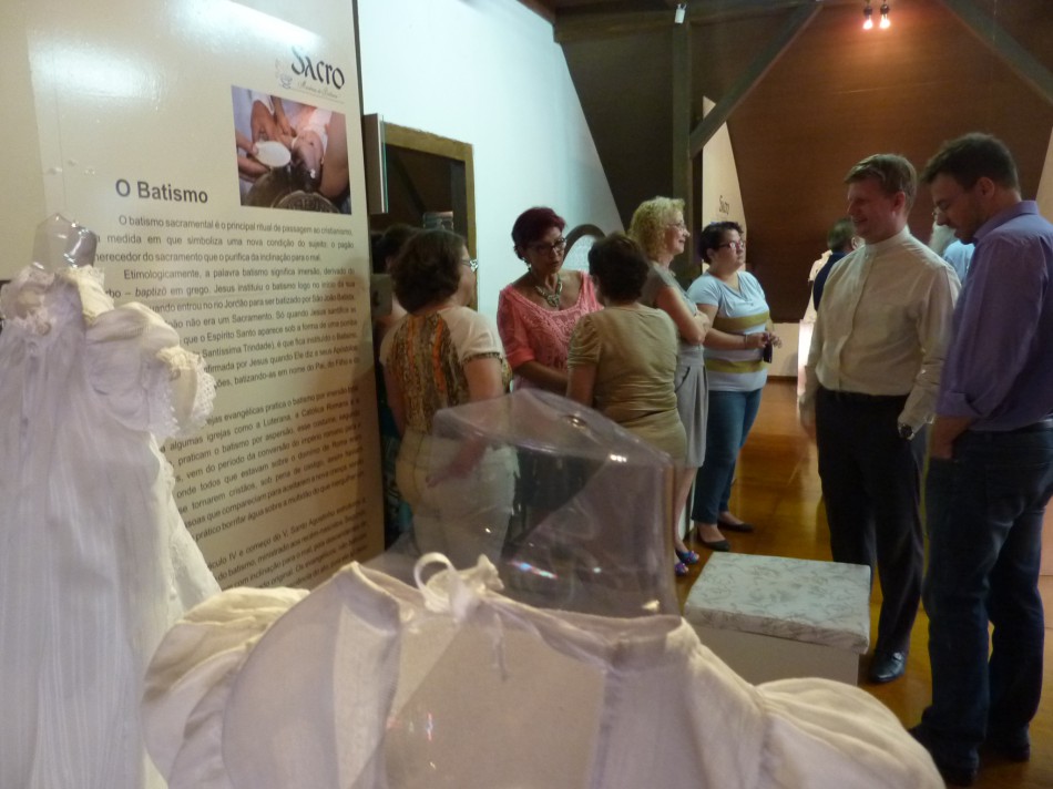 Exposição revela curiosidades do batismo 