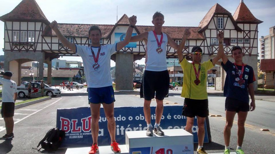 Marchadores de Blumenau confirmam índice para o Mundial