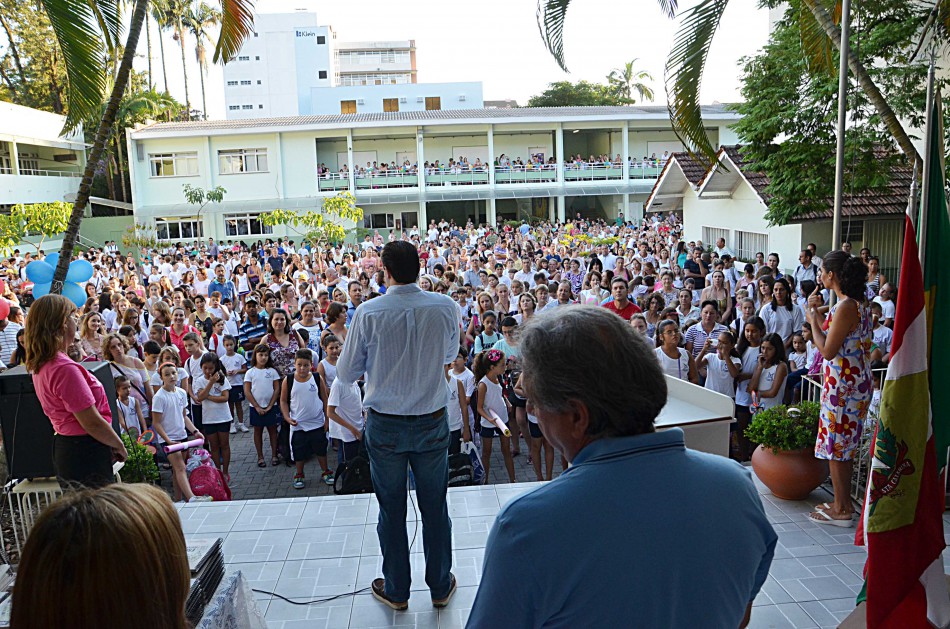 Ano letivo da rede municipal de educação inicia hoje, dia 10