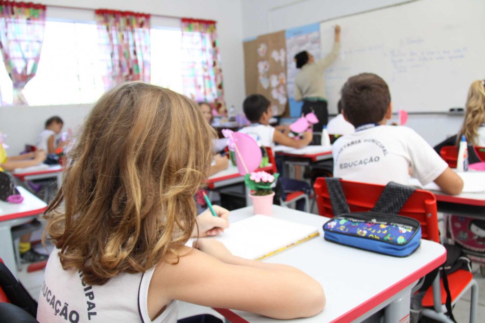 Segunda etapa de matrículas para ensino fundamental inicia segunda-feira