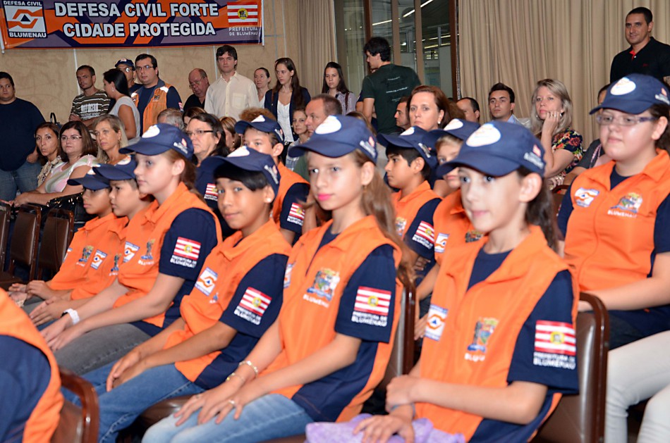 Sedeci recebe visita dos Agentes Mirins de Defesa Civil