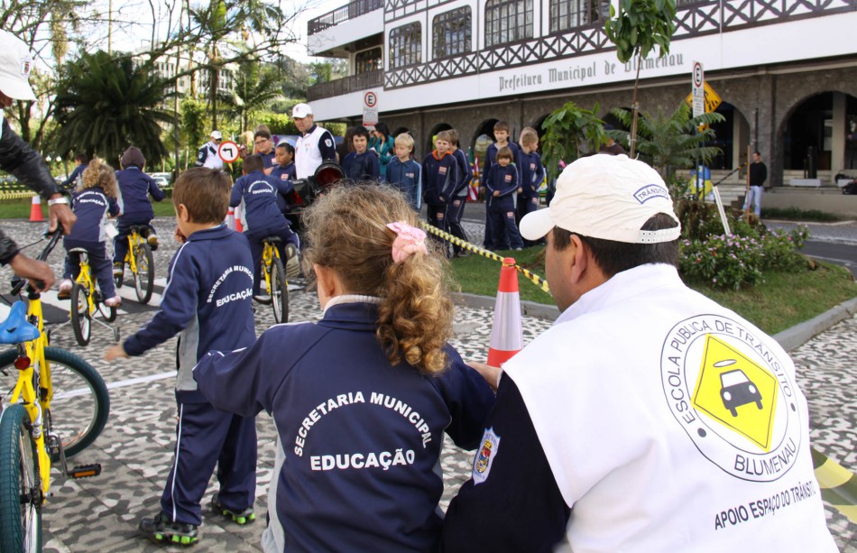 Prefeitura e DNIT lançam projeto de percepção de risco no trânsito