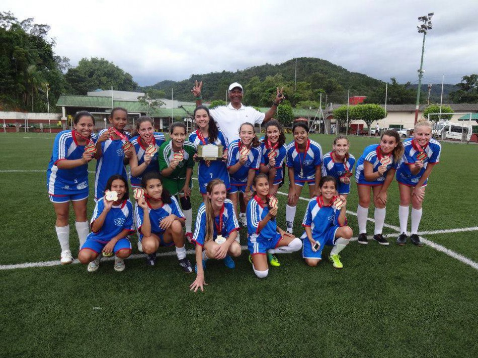 EBM Francisco Lanser fatura etapa municipal do Moleque Bom de Bola