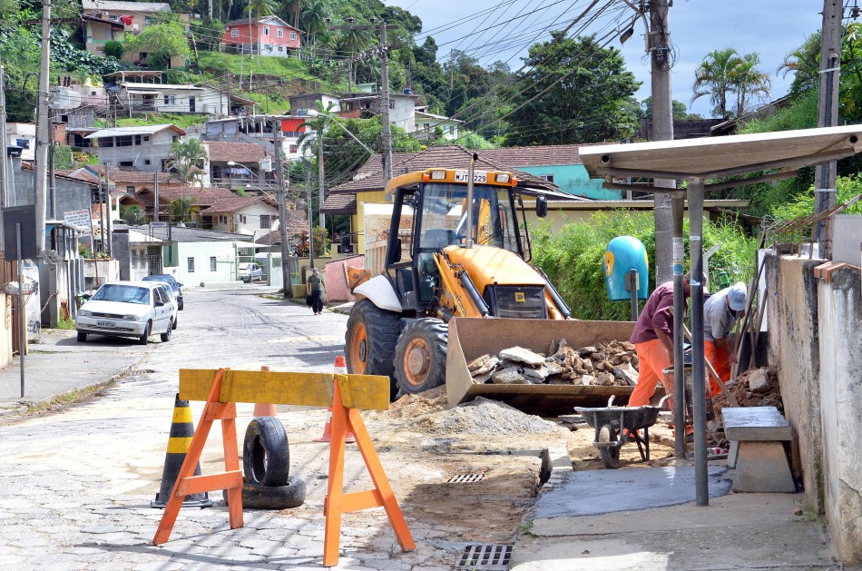 Trabalhos de manutenção acontecem em todo o município 