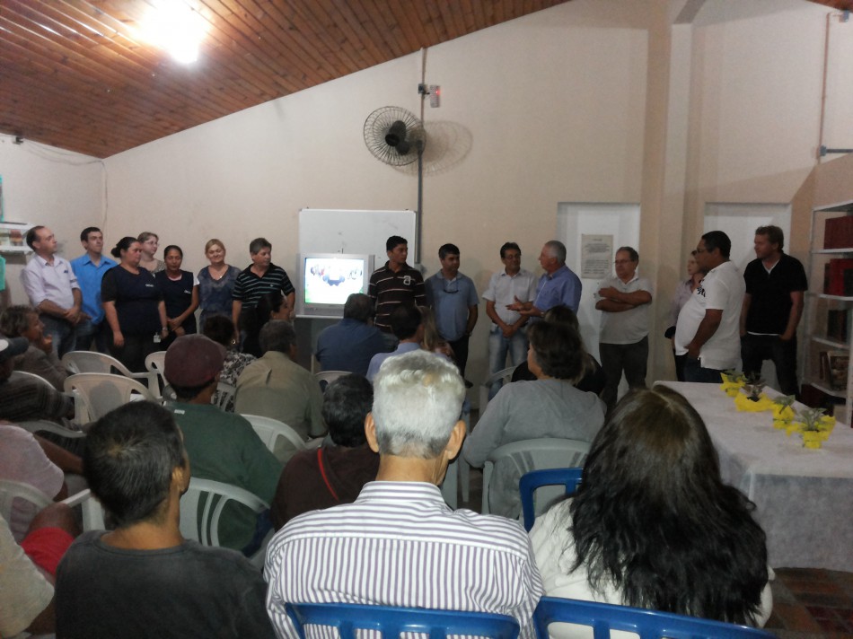 Moradores de rua do Abrigo Municipal de Blumenau comemoram a Páscoa