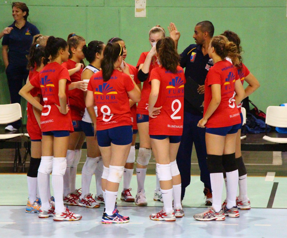 Bluvolei vence seletiva e representará Blumenau nos Jesc 2014