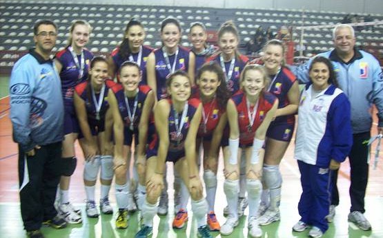 Bluvolei encara Rio do Sul na estreia do Estadual 