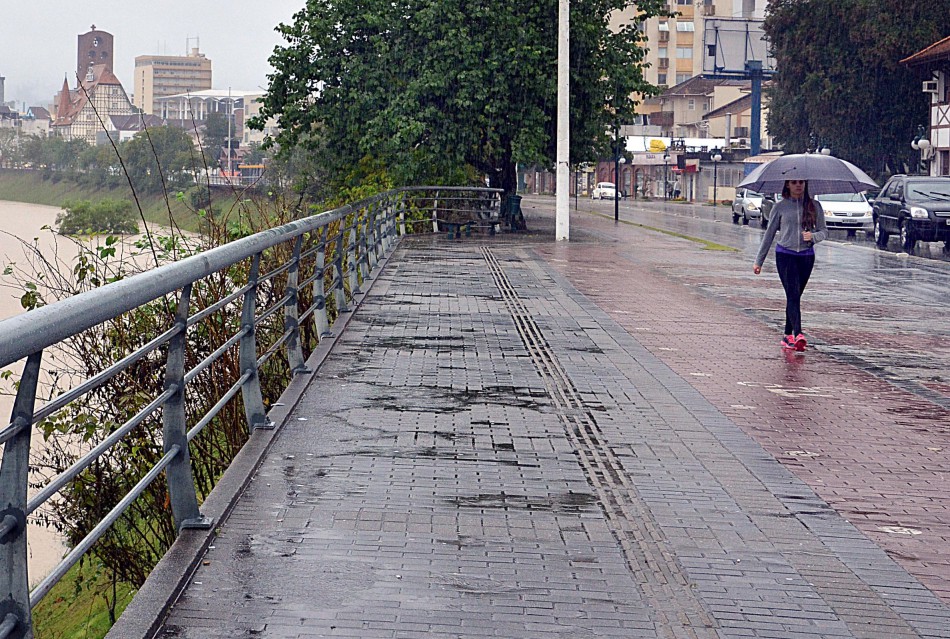 Defesa Civil atenta para deslizamentos por conta da previsão de chuva