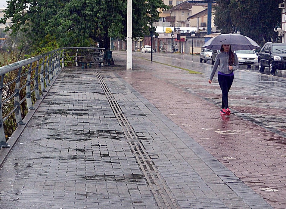 Defesa Civil está de plantão com a previsão de chuva