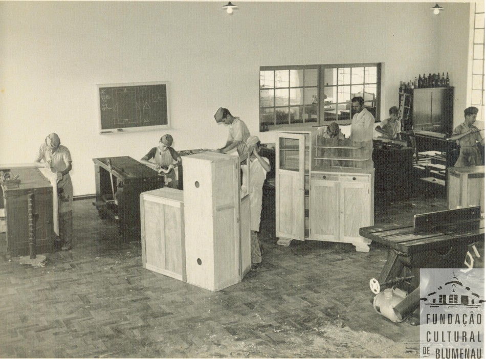 Memória Digital: capacitação industrial
