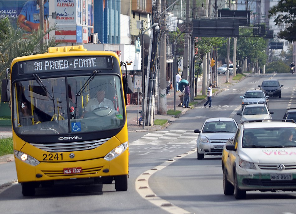 Corredores de ônibus têm fiscalização intensificada