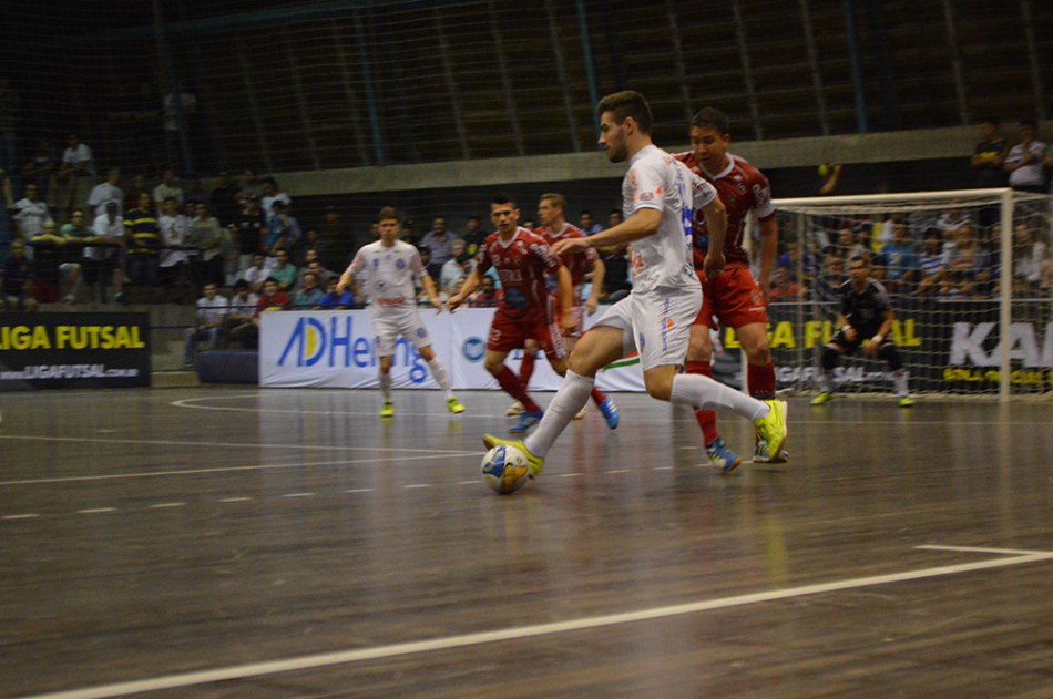 Futsal de Blumenau encara o Brasil Kirin em Paulínia 