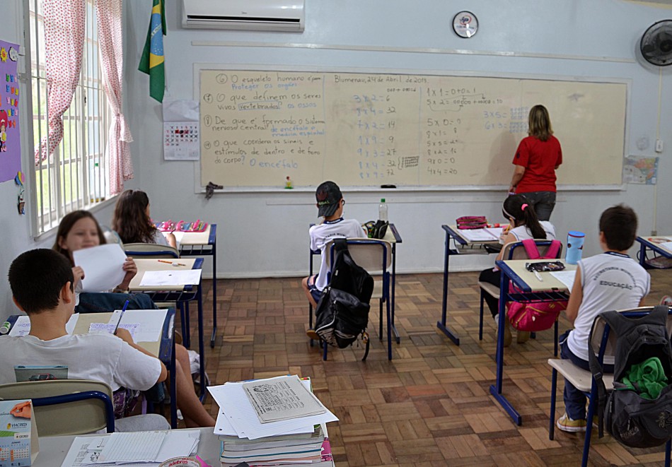 Secretaria de Educação divulga calendário de matrículas