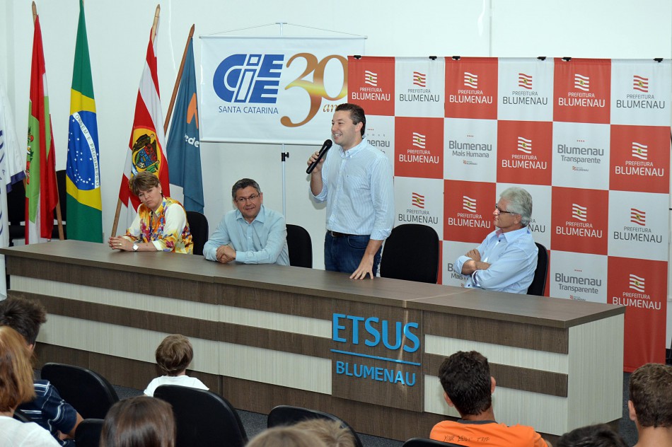 Solenidade marca formatura do Programa de Iniciação ao Trabalho