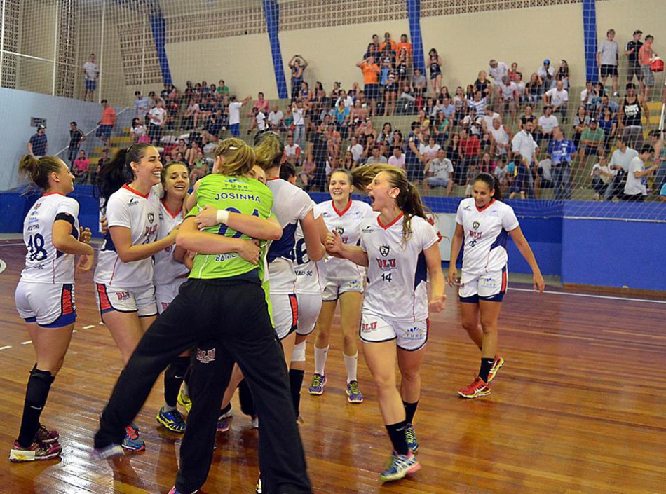 Handebol de Blumenau vence e se prepara para enfrentar o Santo André 