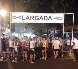 Mais de mil pessoas prestigiam a 8ª Meia Maratona de Blumenau
