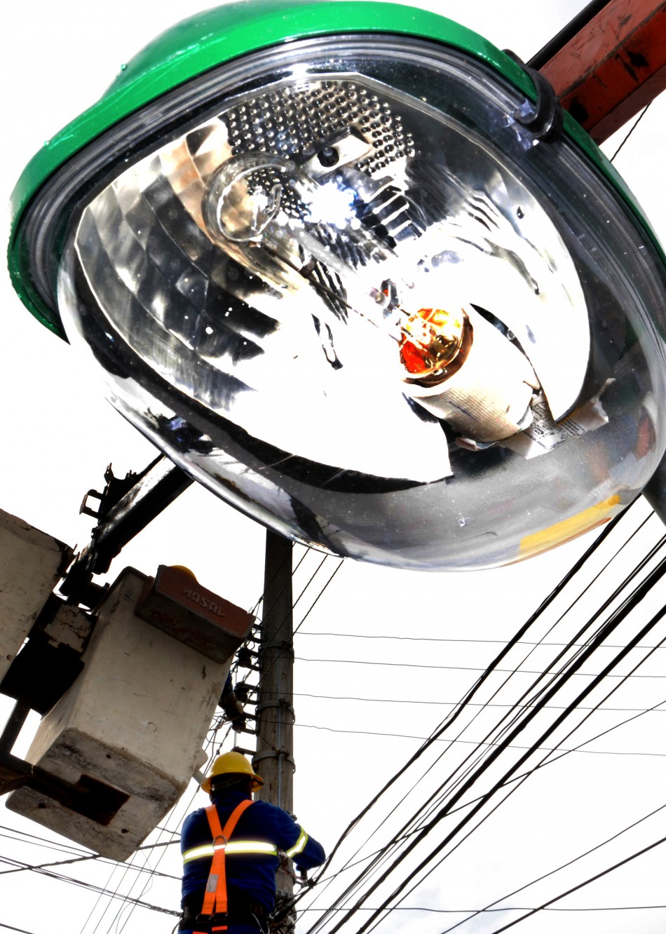 Itoupava Central e Velha recebem melhorias na iluminação pública