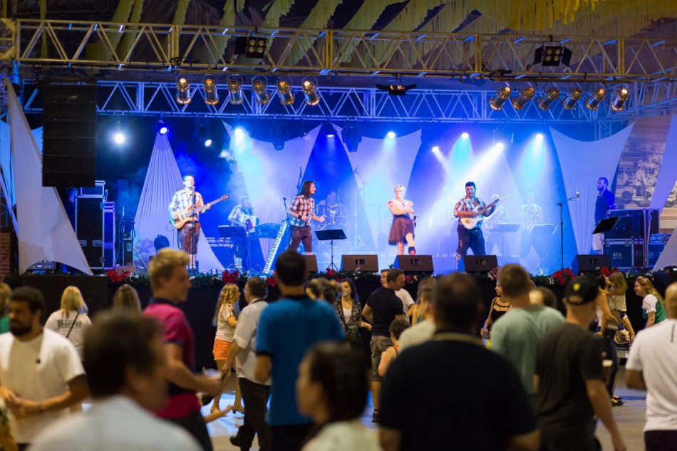 Quatro bandas agitam mais uma noite da Sommerfest