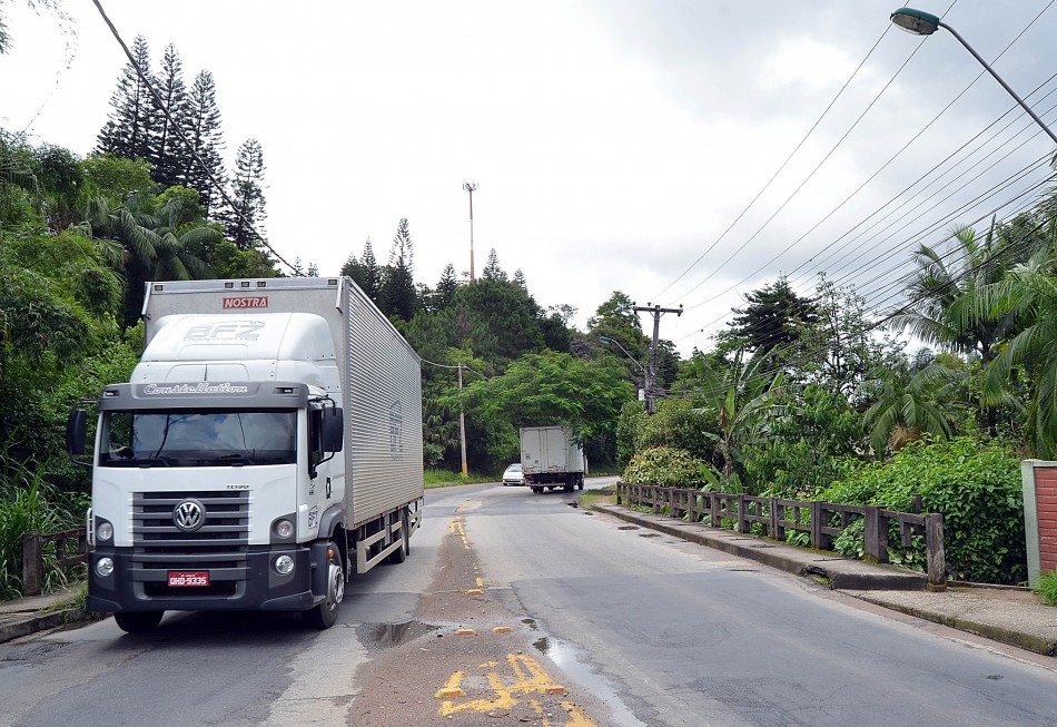 Ponte na rua Bahia recebe manutenção nesta terça-feira