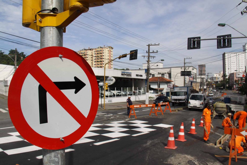 Prefeitura avalia mudanças realizadas no trânsito do centro da cidade