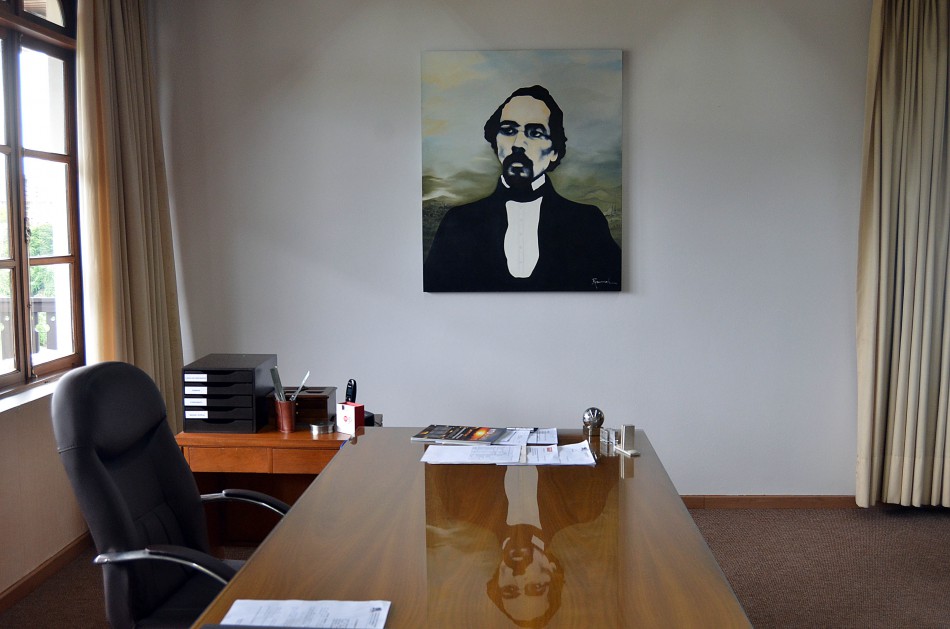 Obras do MAB decoram gabinete do prefeito