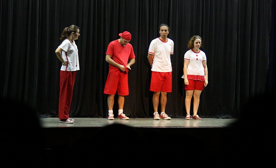 Prefeitura contempla estudantes da rede municipal com teatro 