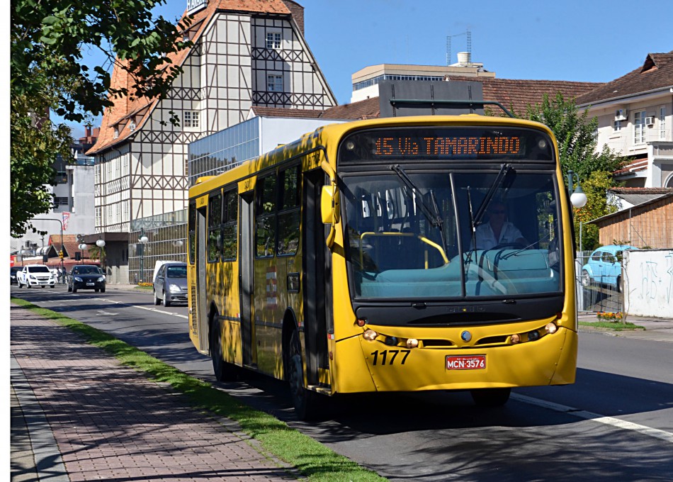 Novo preço da tarifa de ônibus será de R$ 3,30. Valor entra em vigor dia 24