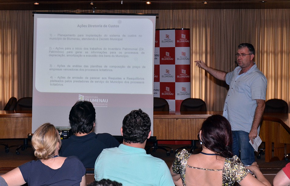 Servidores participam do Seminário Interno de Avaliação Institucional
