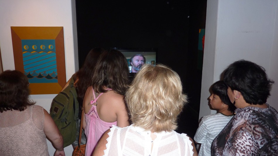 Público consagra a abertura das exposições do MAB