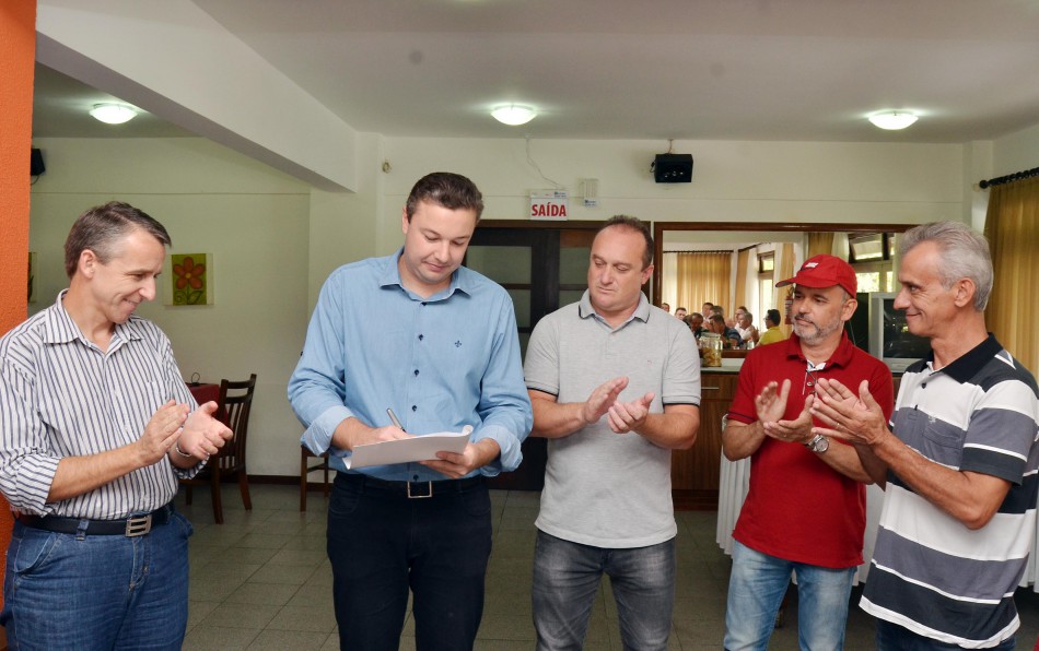 Clube Metropolitano é beneficiado com repasse da Prefeitura