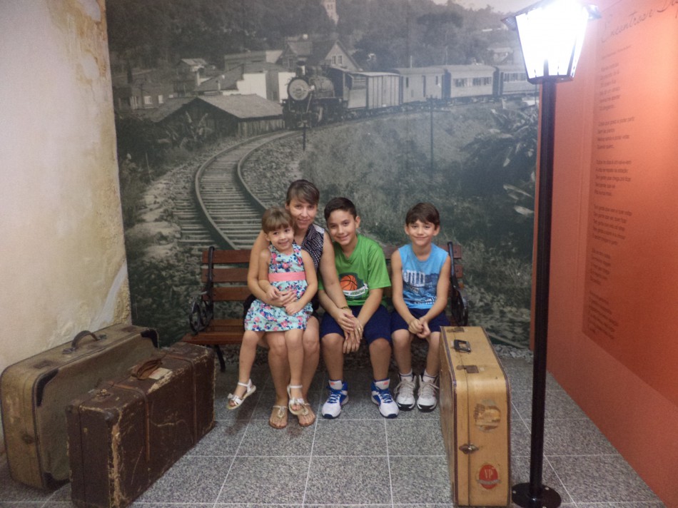 Brinquedos antigos encantam visitantes de museu