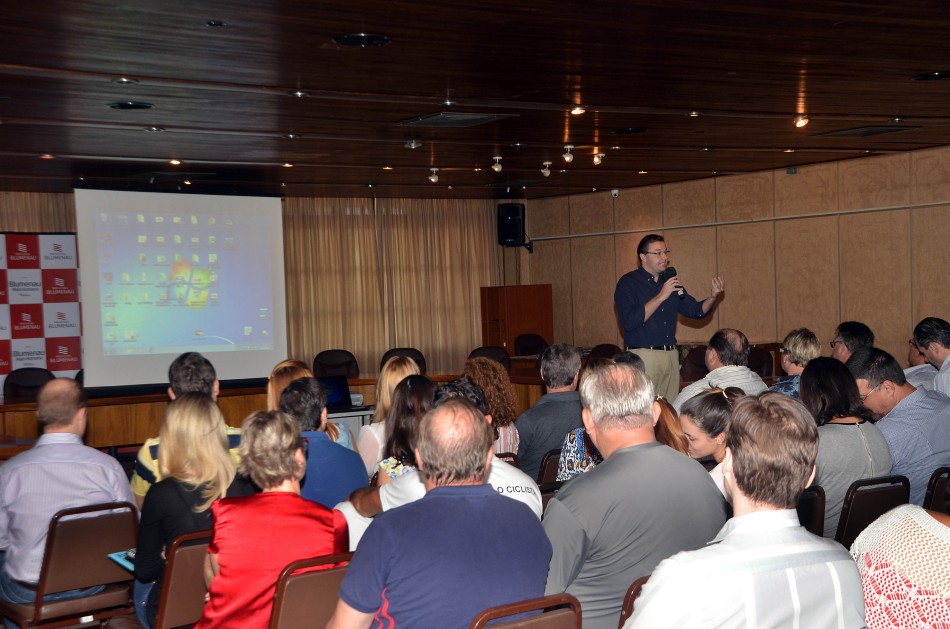 Entidades empresariais conhecem novos secretários municipais