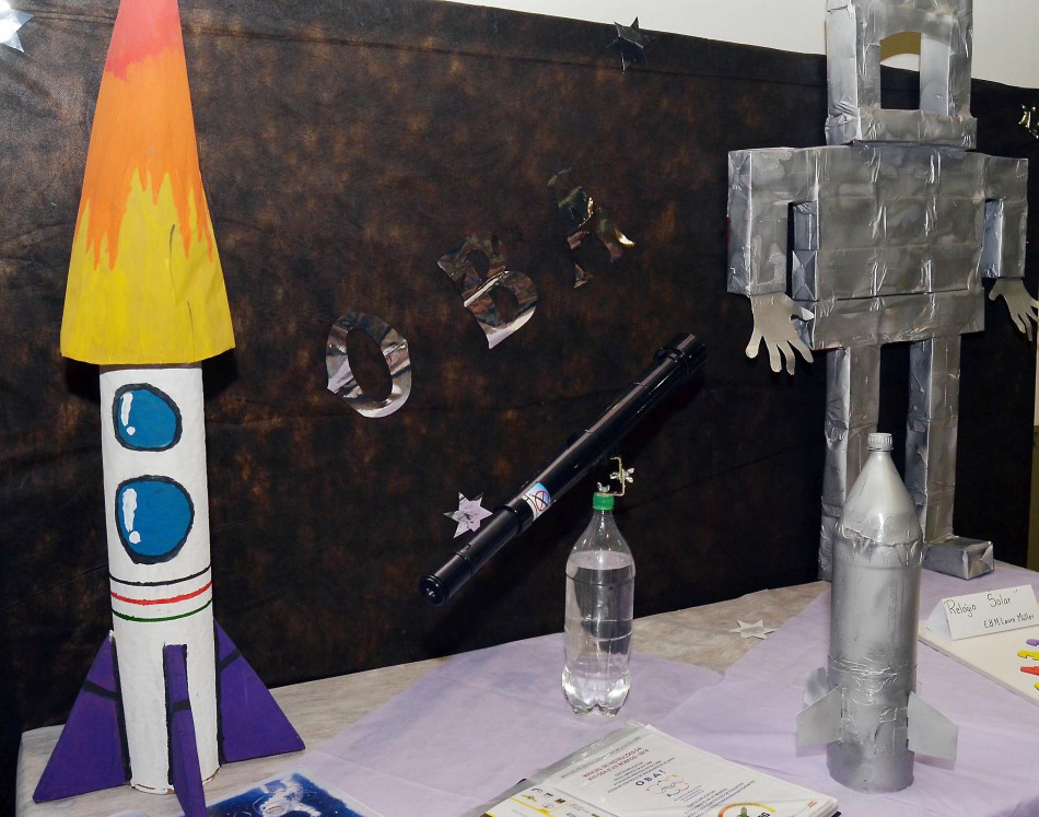 Escolas incentivam interesse por astronomia e astronáutica