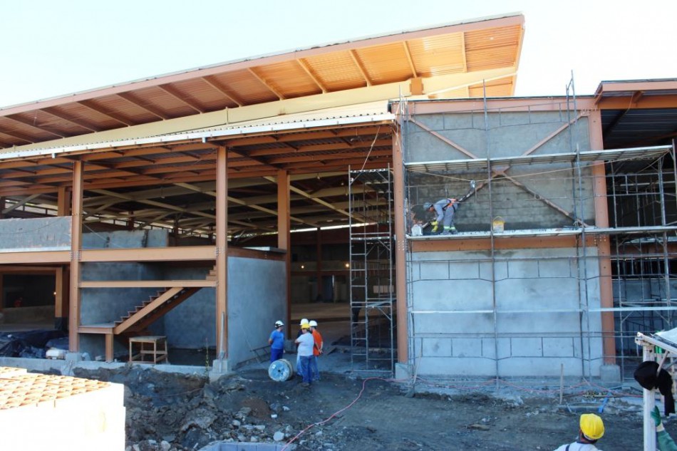 Ex-secretários e presidentes visitam obras do Eisenbahn Biergarten