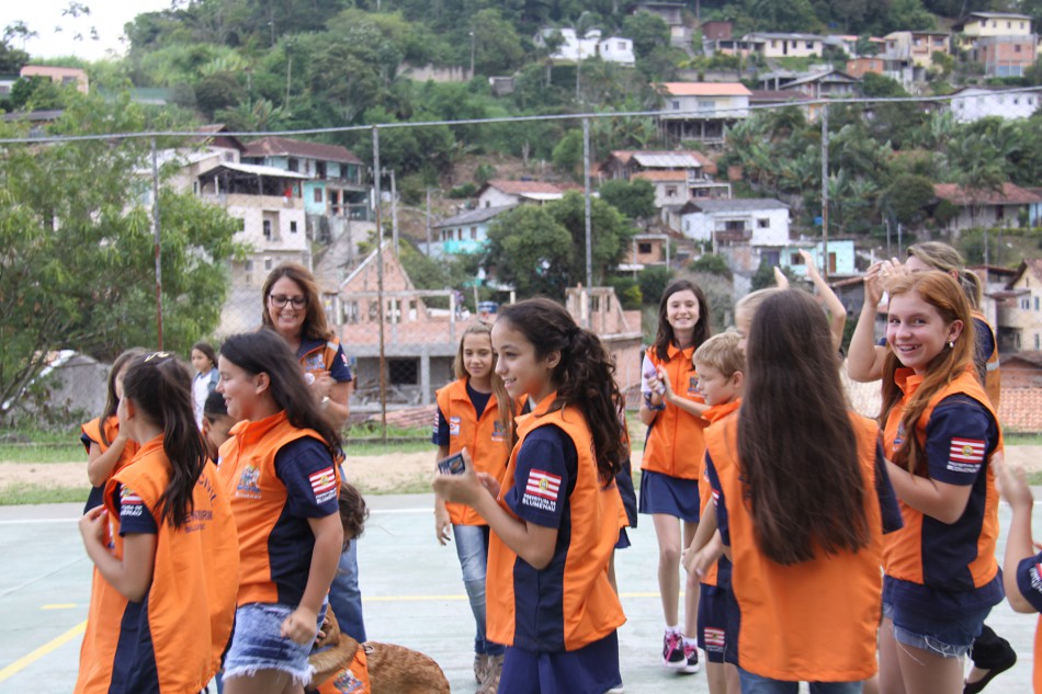 Defesa Civil inicia atividades com Agentes Mirins de Defesa Civil
