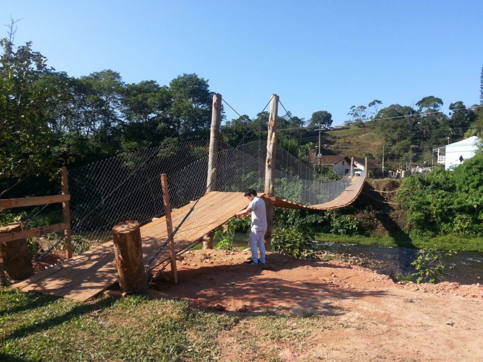 Prefeitura inicia construção da nova ponte na rua Ruy Barbosa