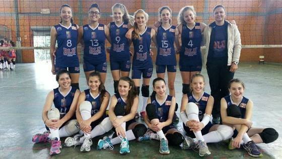 Vôlei de Blumenau fica em terceiro lugar na Copa AEVI