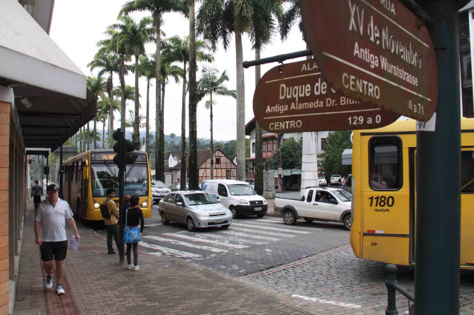 Prefeitura estuda mudanças no trânsito da região central