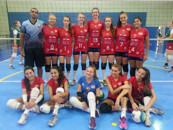 Voleibol de Blumenau disputa a primeira etapa do estadual infantil