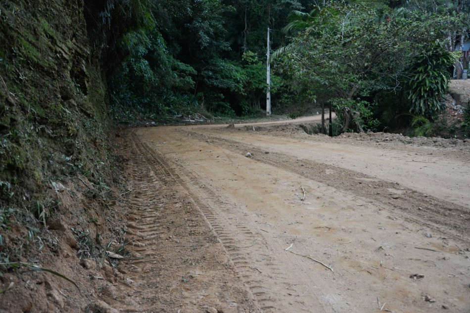 Prefeitura atua com diversas frentes de trabalho na manutenção da cidade