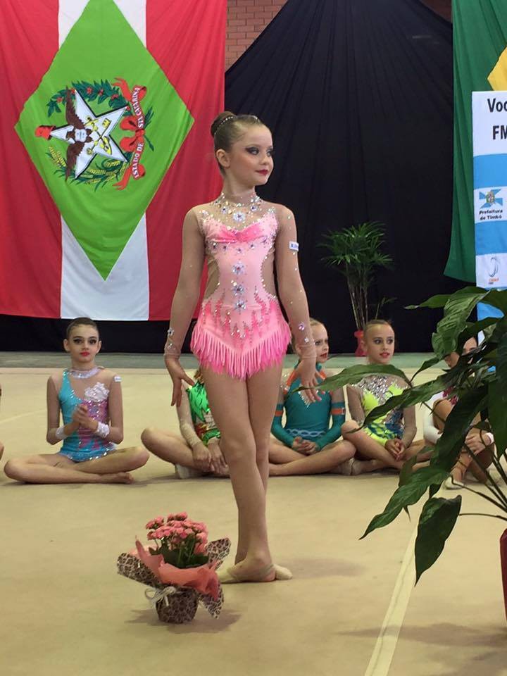 Blumenau é vice-campeã do Estadual de Ginástica Rítmica 