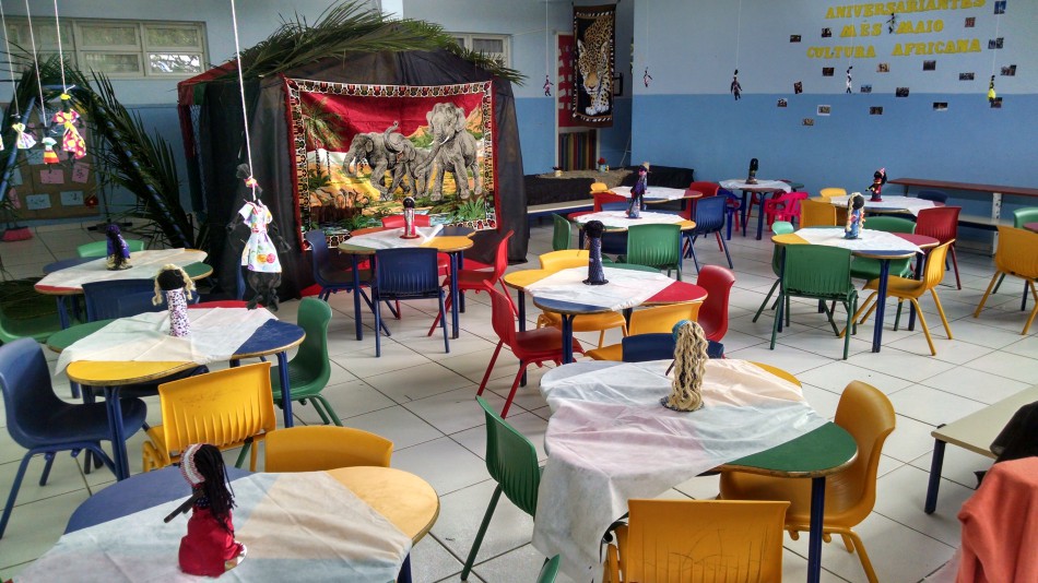 CEI Daniel Bressanini promove festa com temática africana