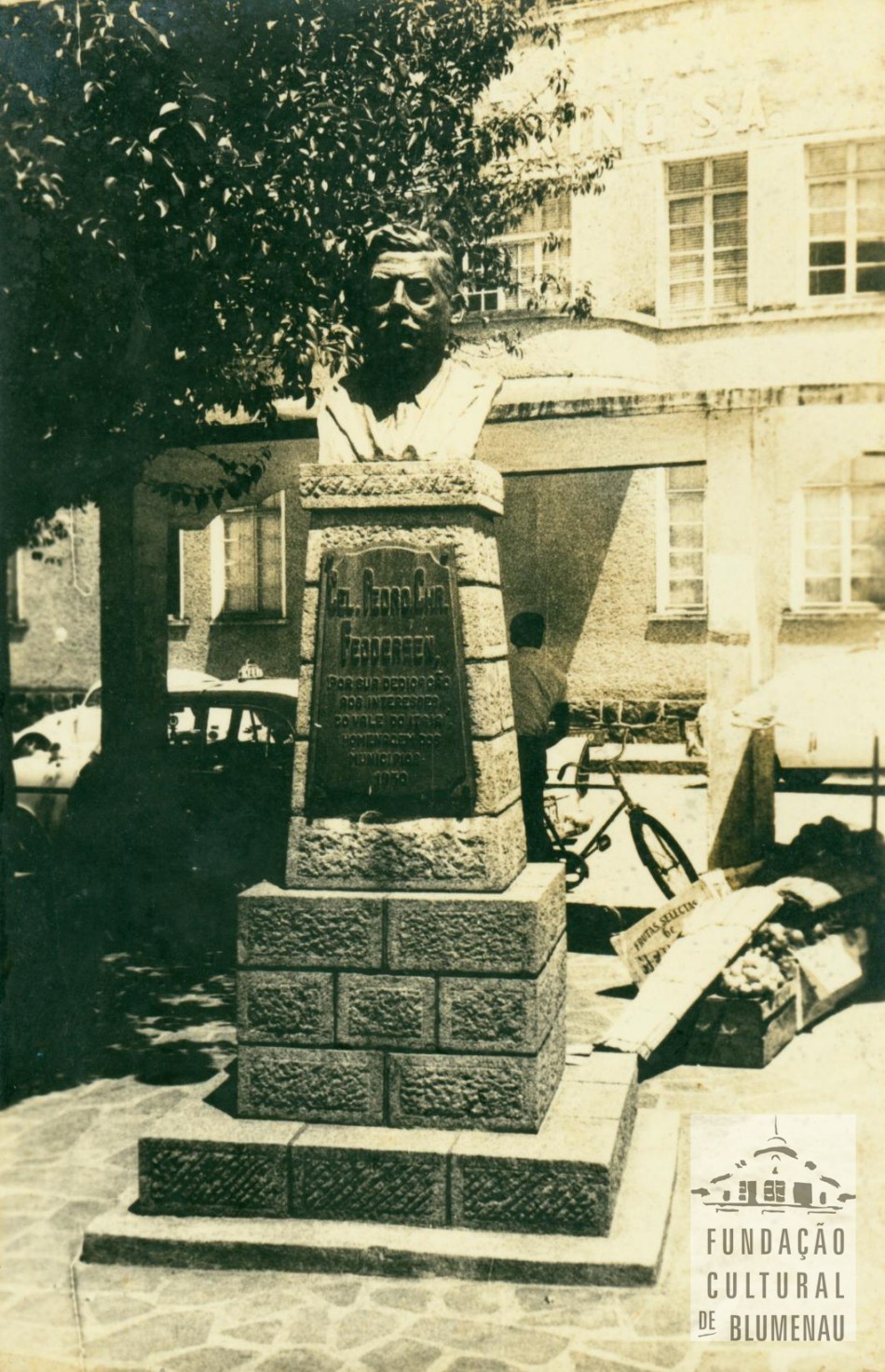 Memória Digital: Monumento a Pedro Christiano Feddersen