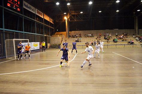 Blumenau vence Florianópolis no campeonato estadual de futsal